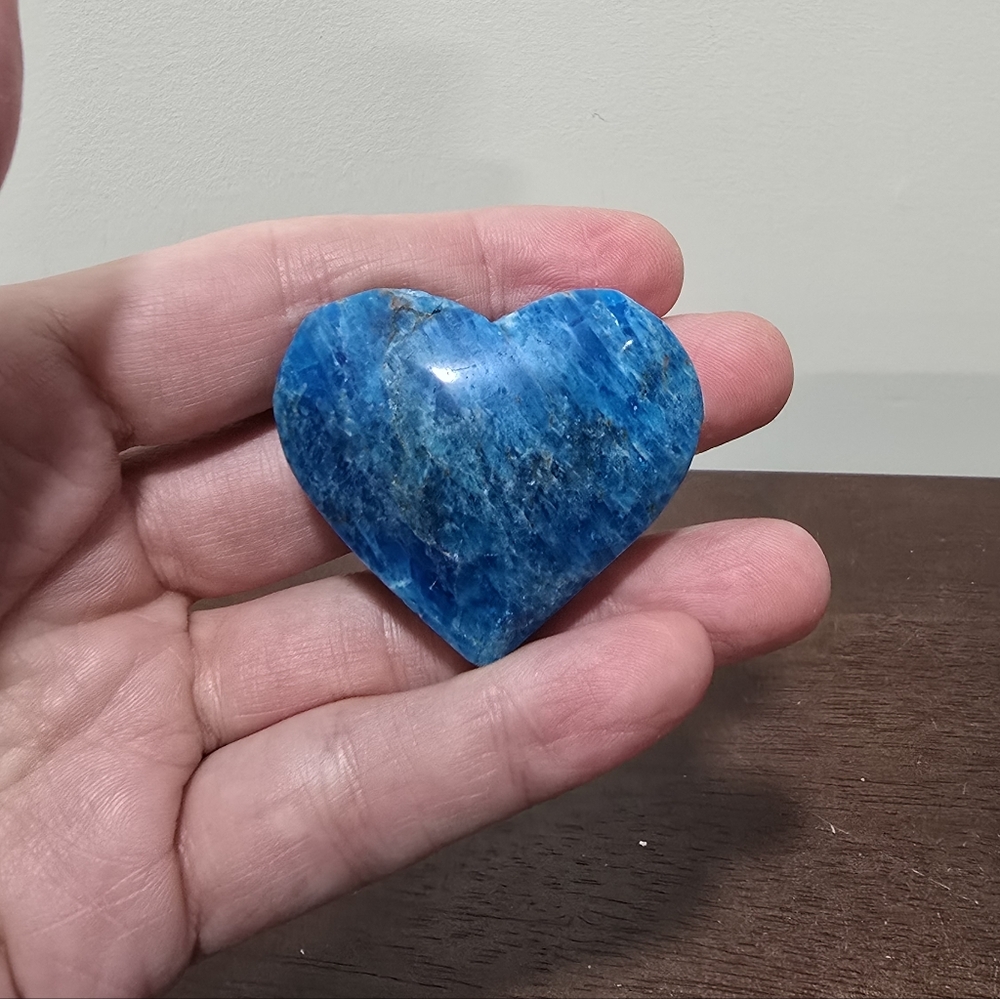 Blue Apatite Crystal Heart #B - Picture 4 of 5